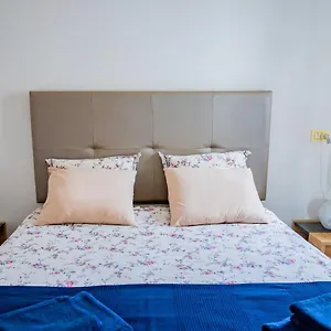 Sea Breeze Apartment